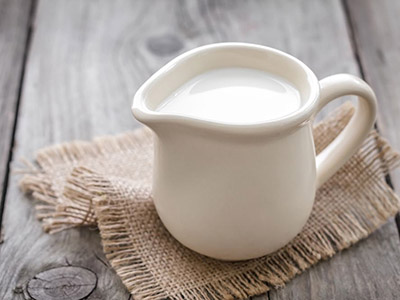 肝病患者每日應喝兩杯牛奶補充身體所需營養