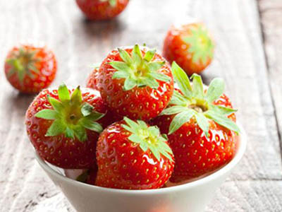 草莓既可養肝又去肝火 吃這些水果吃出好肝髒
