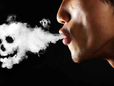 長期吸二手煙會致肝髒疾病