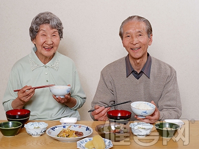 夏季疏肝養心莫貪涼 檸檬水益肝排毒不可少